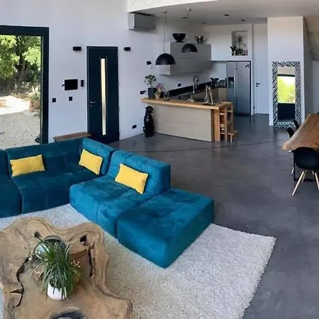 Villa Aixoise Avec Piscine *